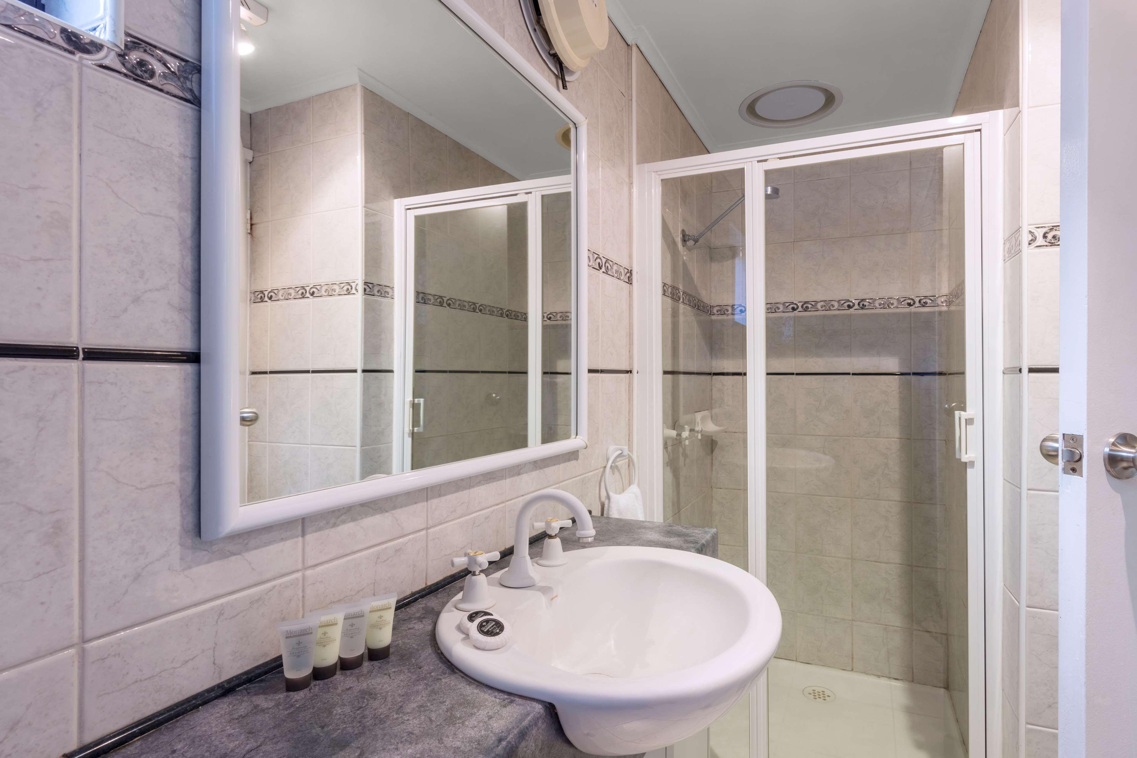 Best Western Governor Gipps Motor Inn Traralgon Exteriör bild